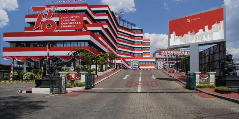 Gedung Bank Jateng, Jl Pemuda No 142 Semarang